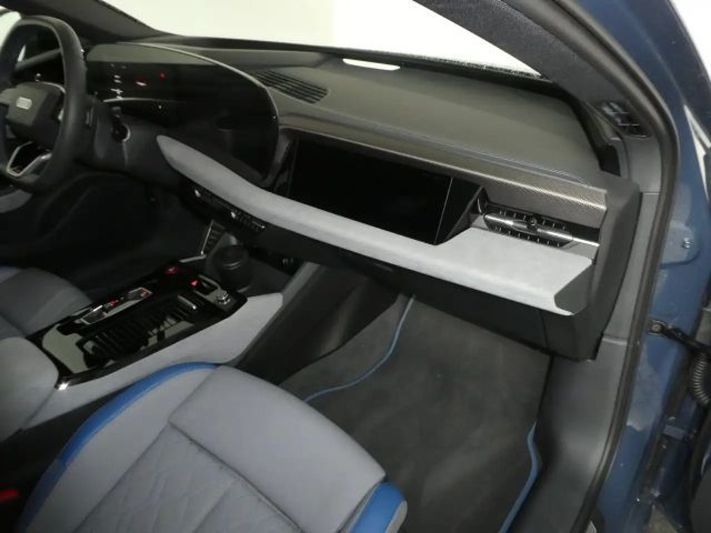 Audi S6 e-tron