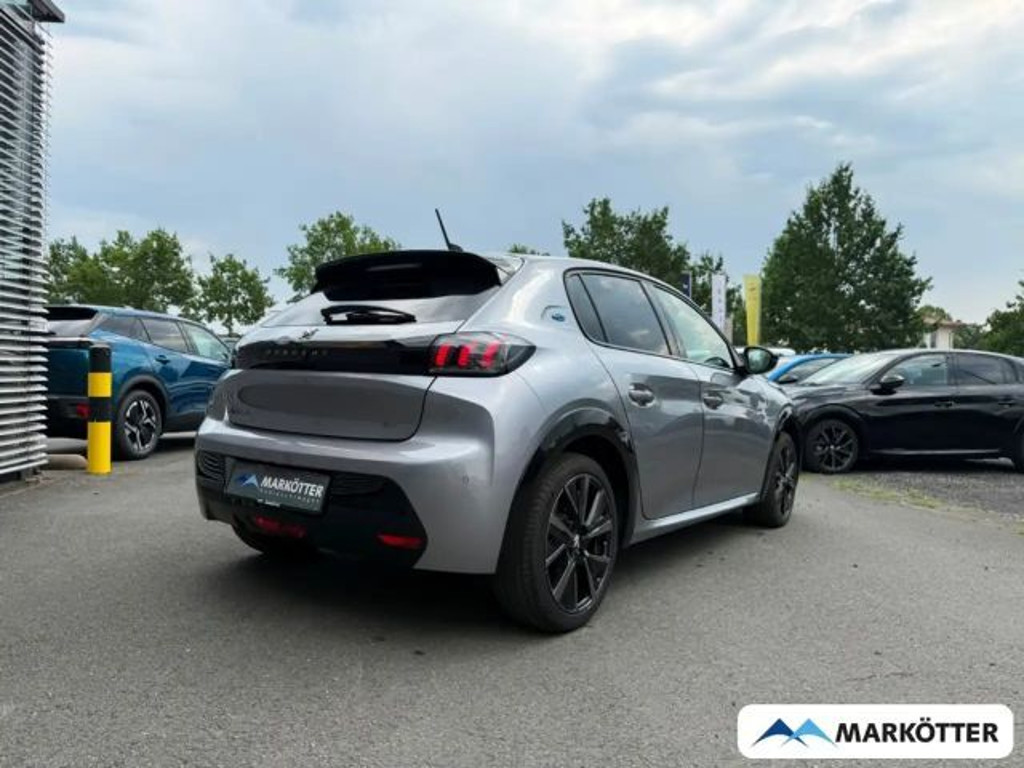 Peugeot e-208