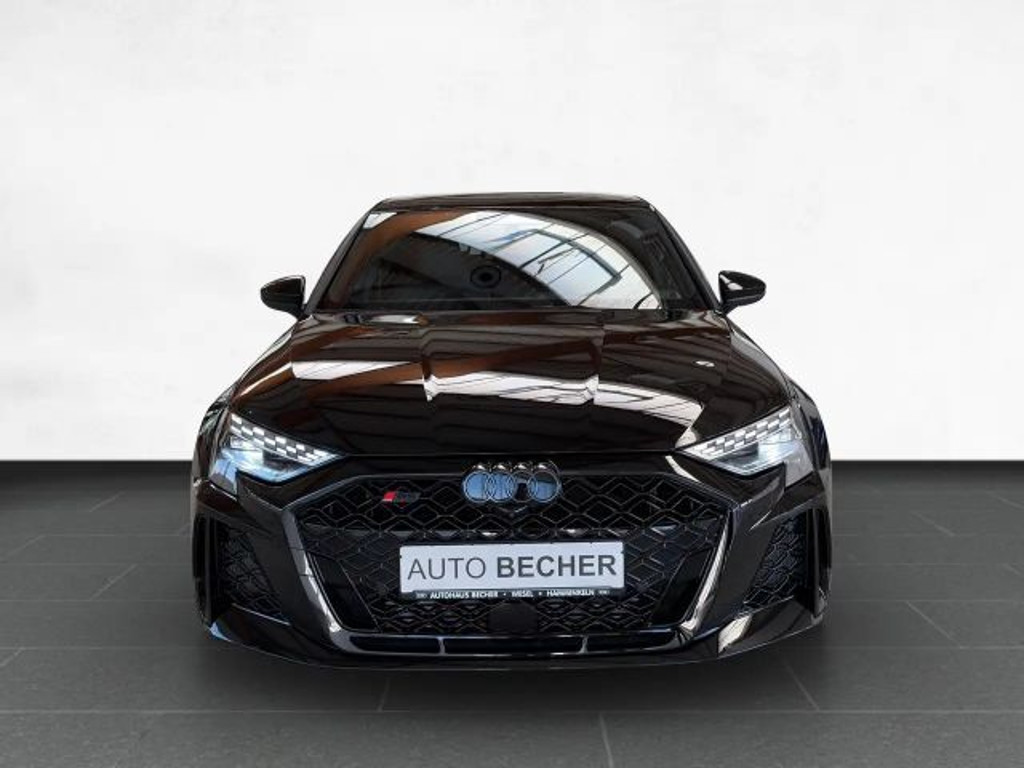 Audi RS3 Sportback Sedan Quattro S-Tronic