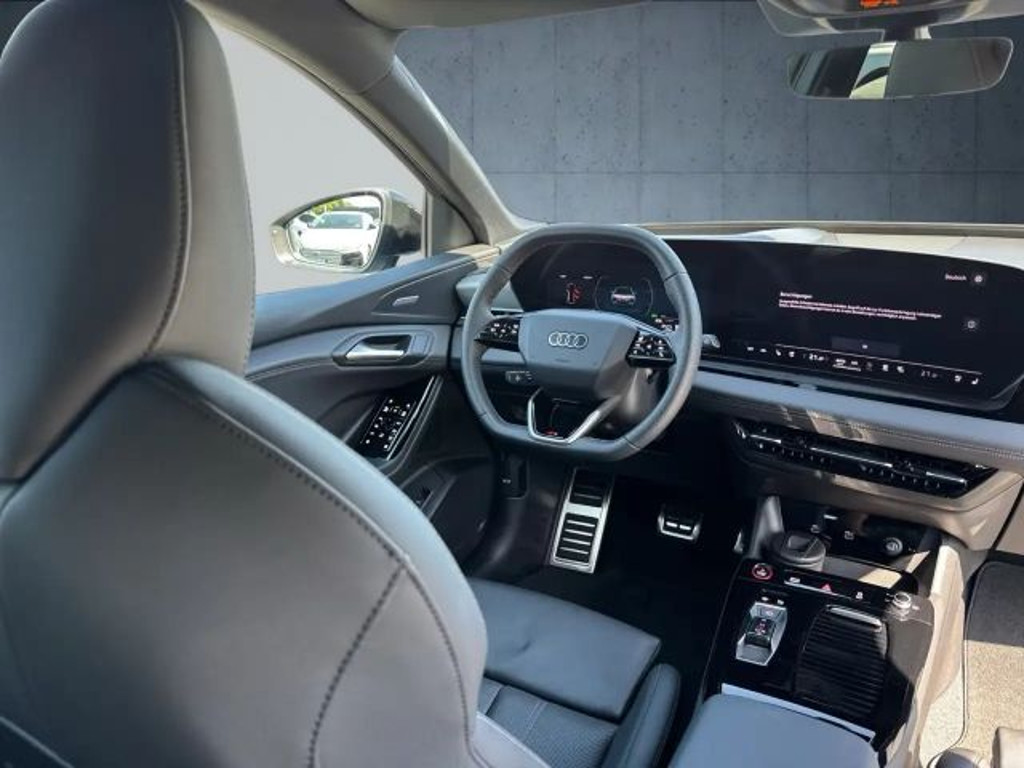 Audi SQ6 e-tron