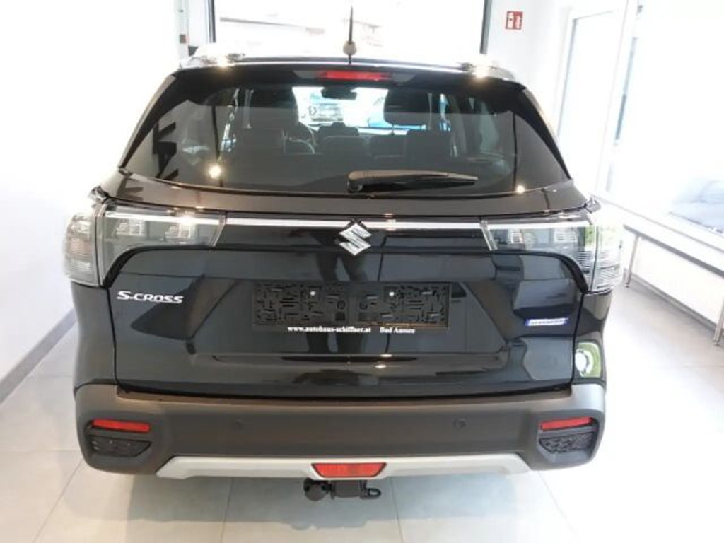 Suzuki S-Cross