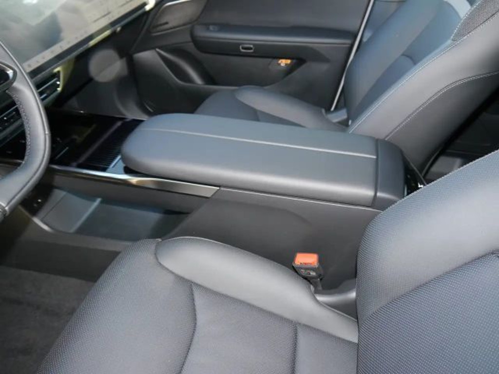 Mazda CX-6e