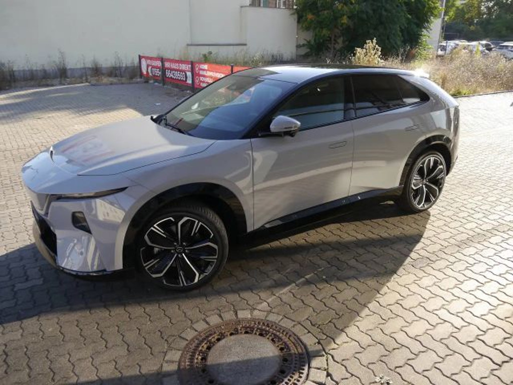 Mazda CX-6e
