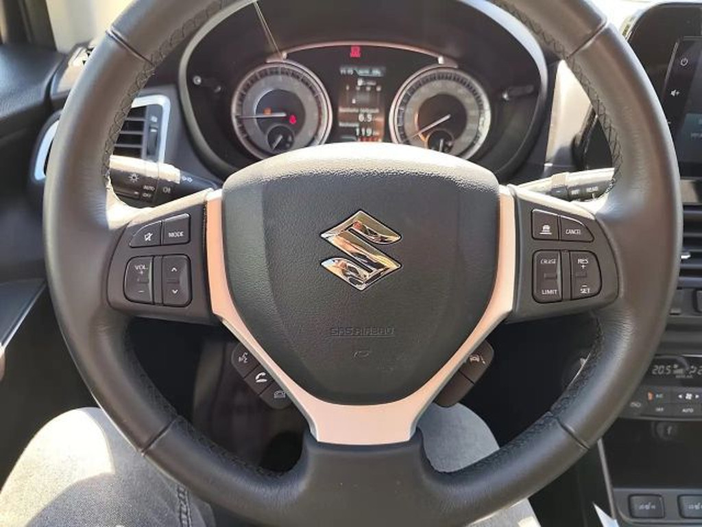 Suzuki S-Cross