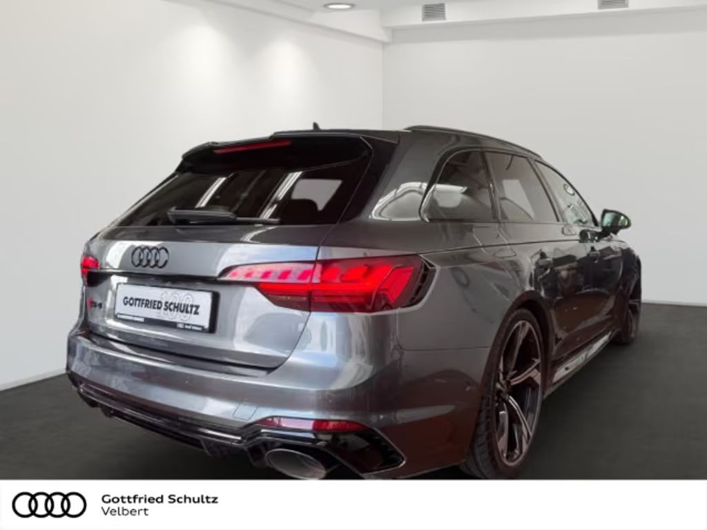 Audi RS4