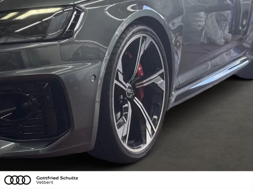 Audi RS4