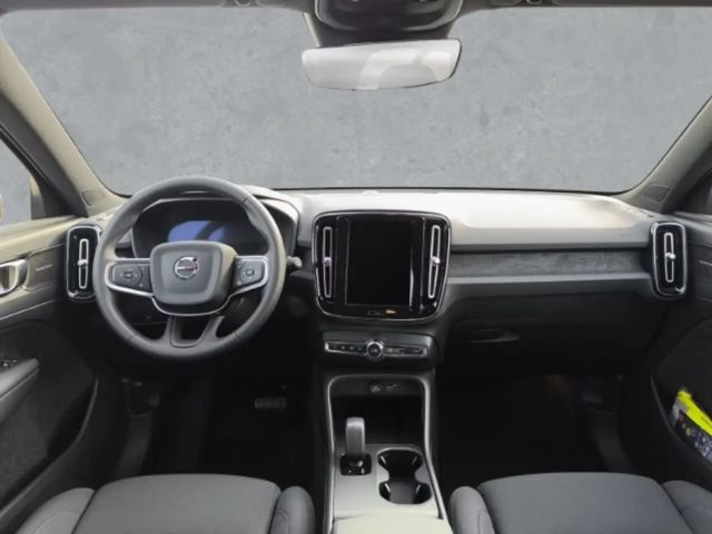 Volvo EX40
