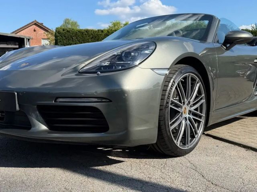 Porsche Boxster 718
