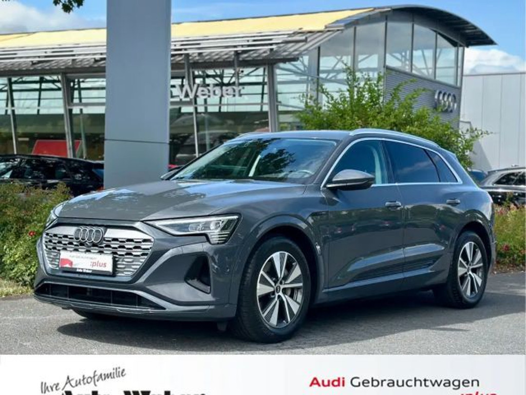 Audi Q8 e-tron Quattro 50