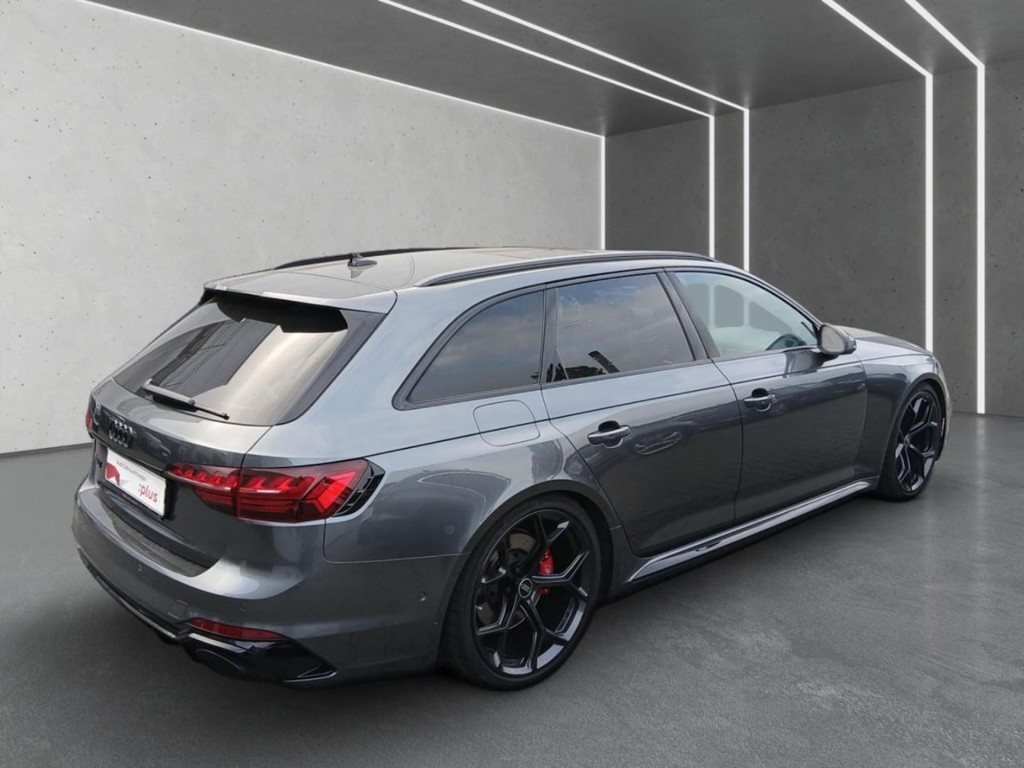 Audi RS4