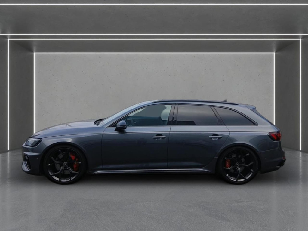 Audi RS4