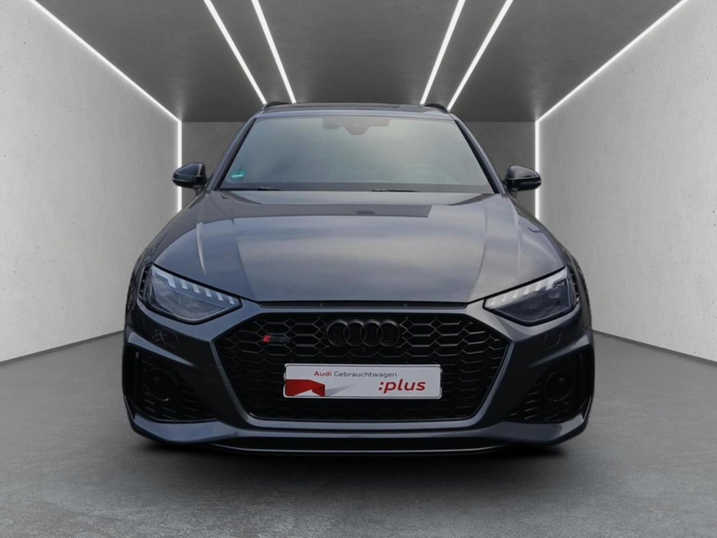 Audi RS4