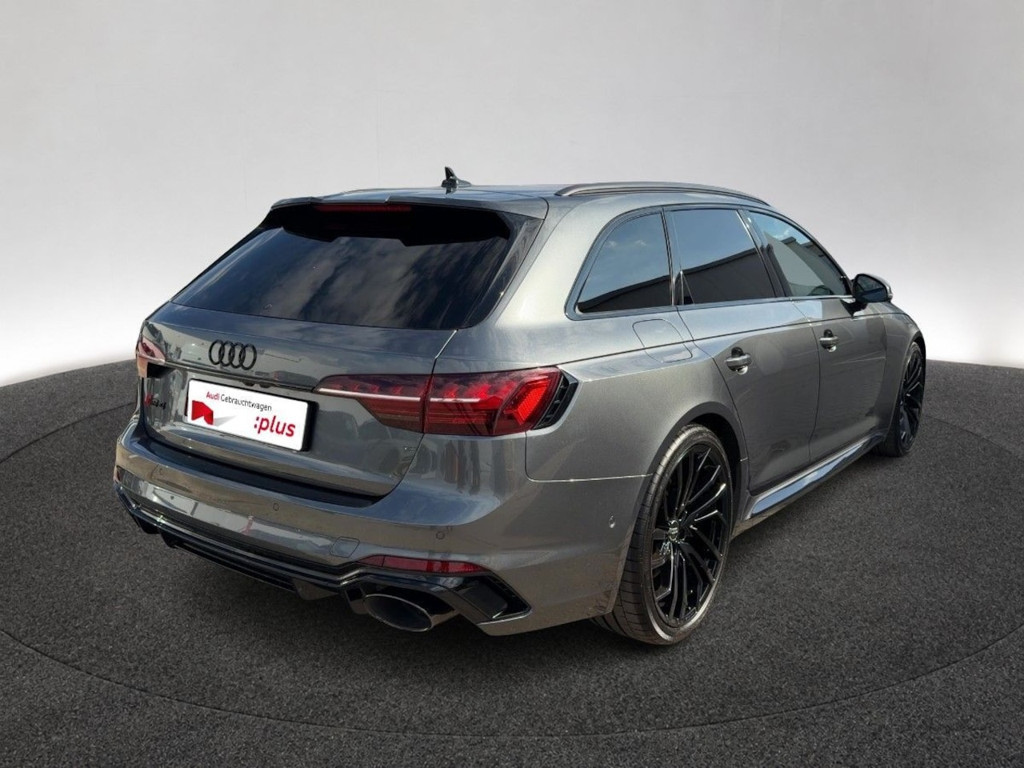 Audi RS4