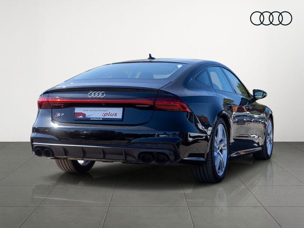 Audi S7