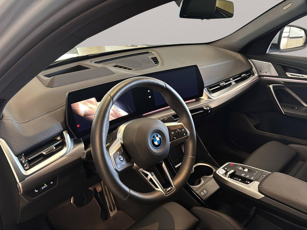 BMW iX2