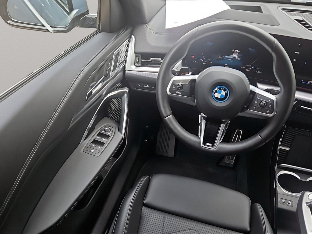 BMW iX2