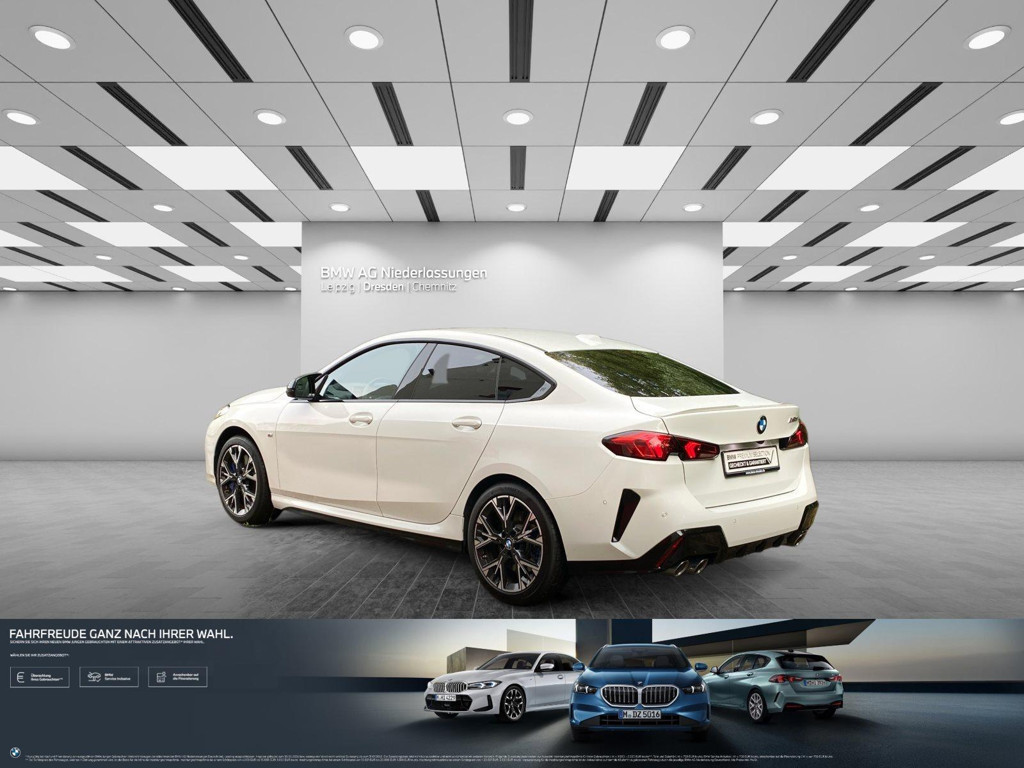 BMW M235