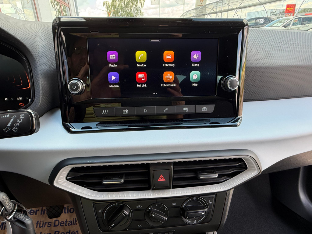 Seat Arona