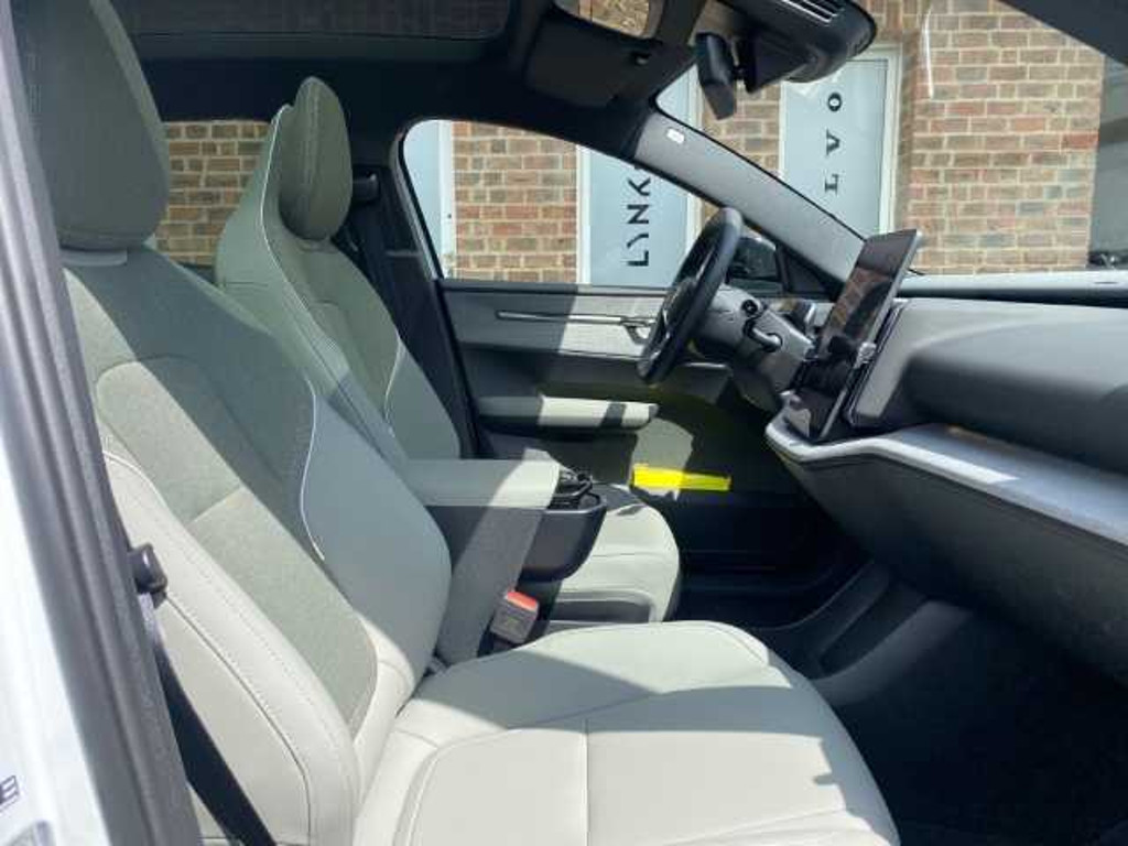 Volvo EX30