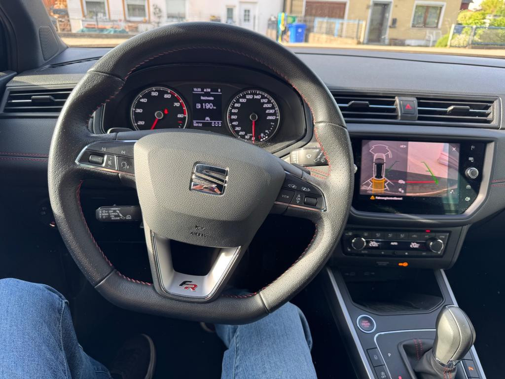 Seat Arona