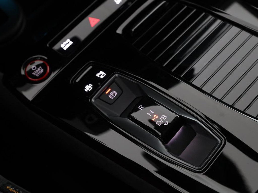 Audi S6 e-tron
