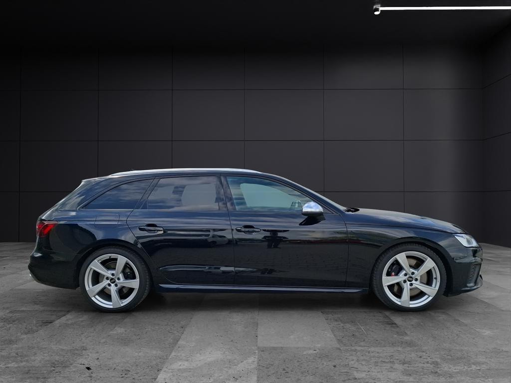 Audi S4 Avant Quattro
