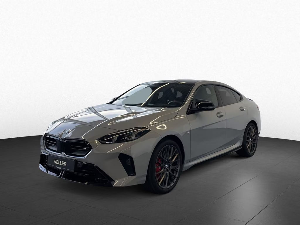 BMW M235