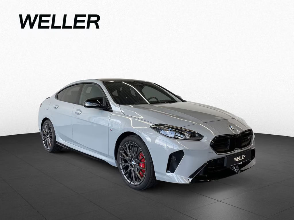 BMW M235