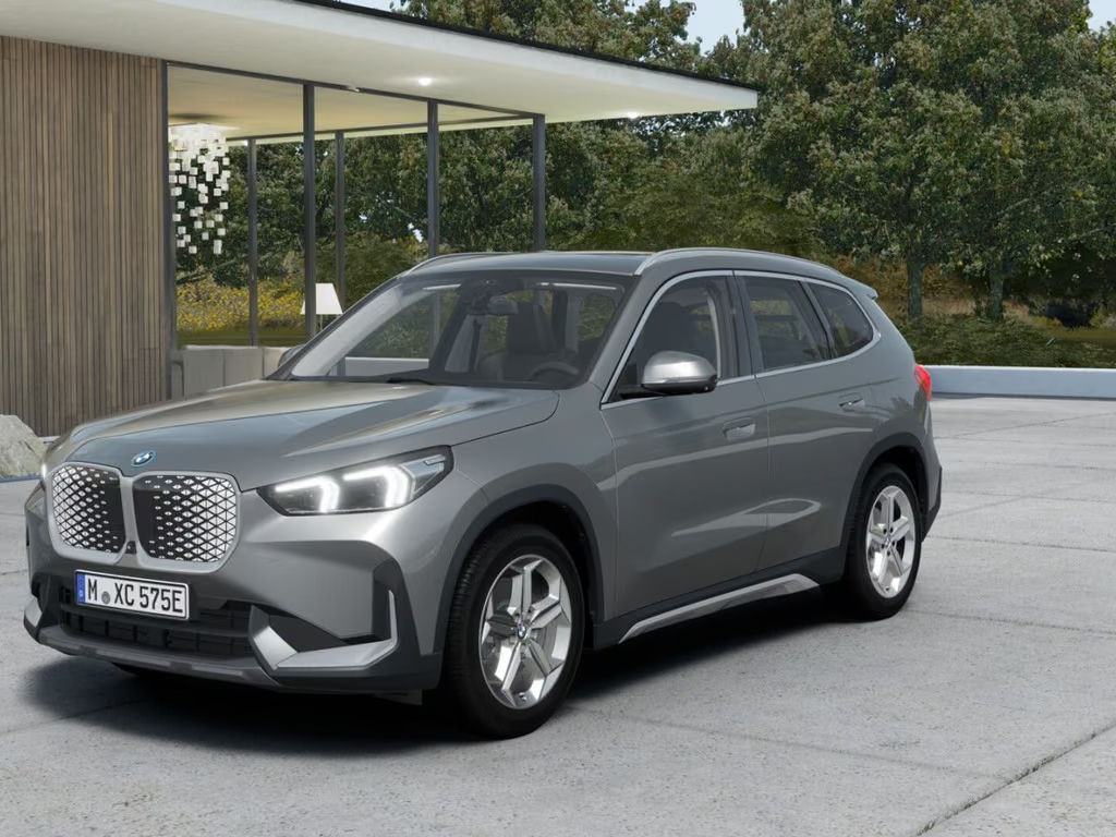 BMW iX1