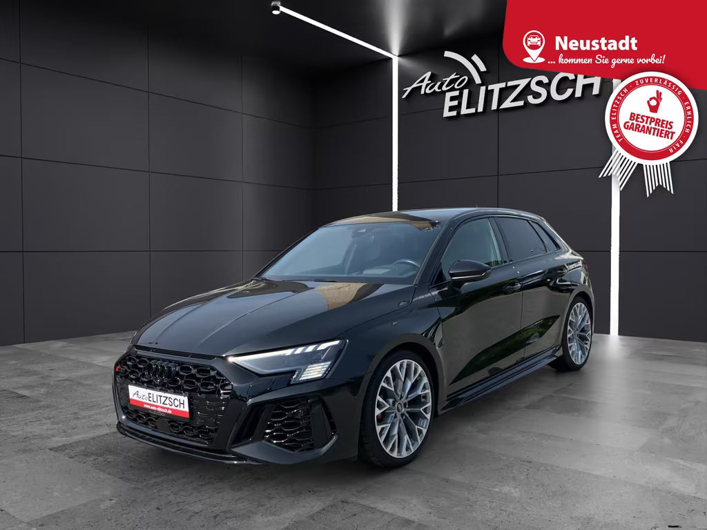 Audi RS3 Sportback Sedan Quattro