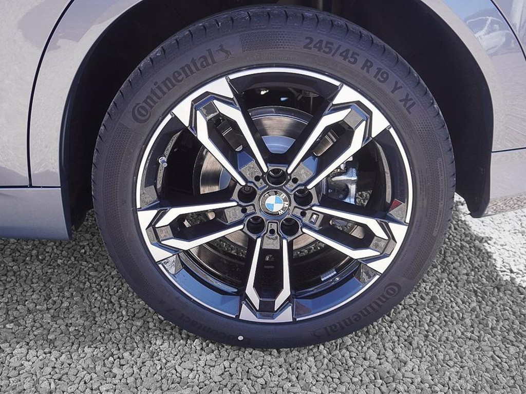 BMW iX2