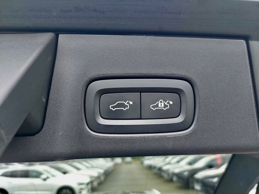 Volvo V90 Cross Country