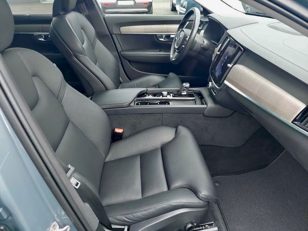 Volvo V90 Cross Country