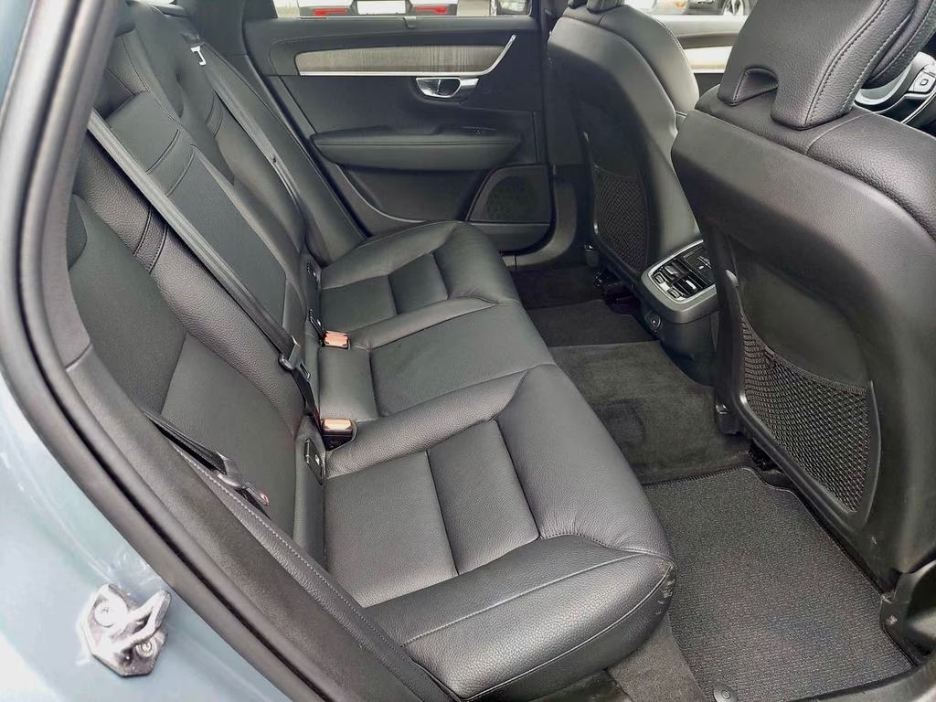 Volvo V90 Cross Country