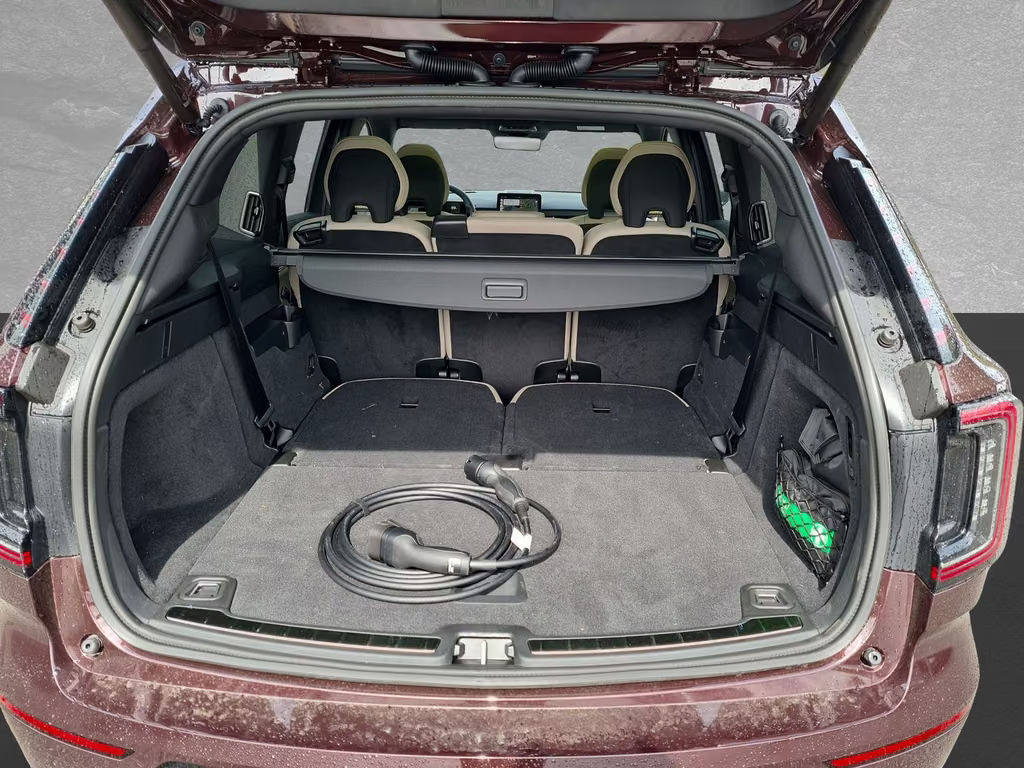 Volvo EX90