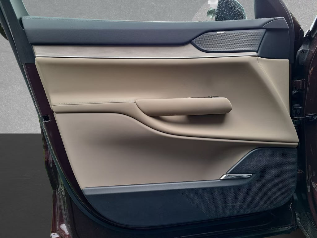 Volvo EX90