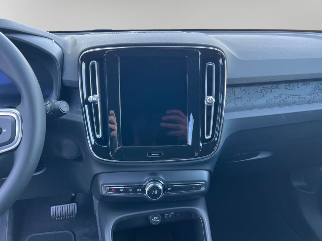 Volvo EX40