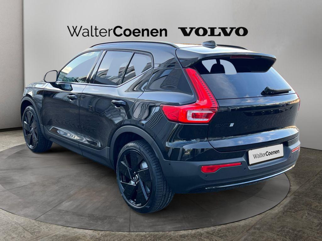 Volvo EX40
