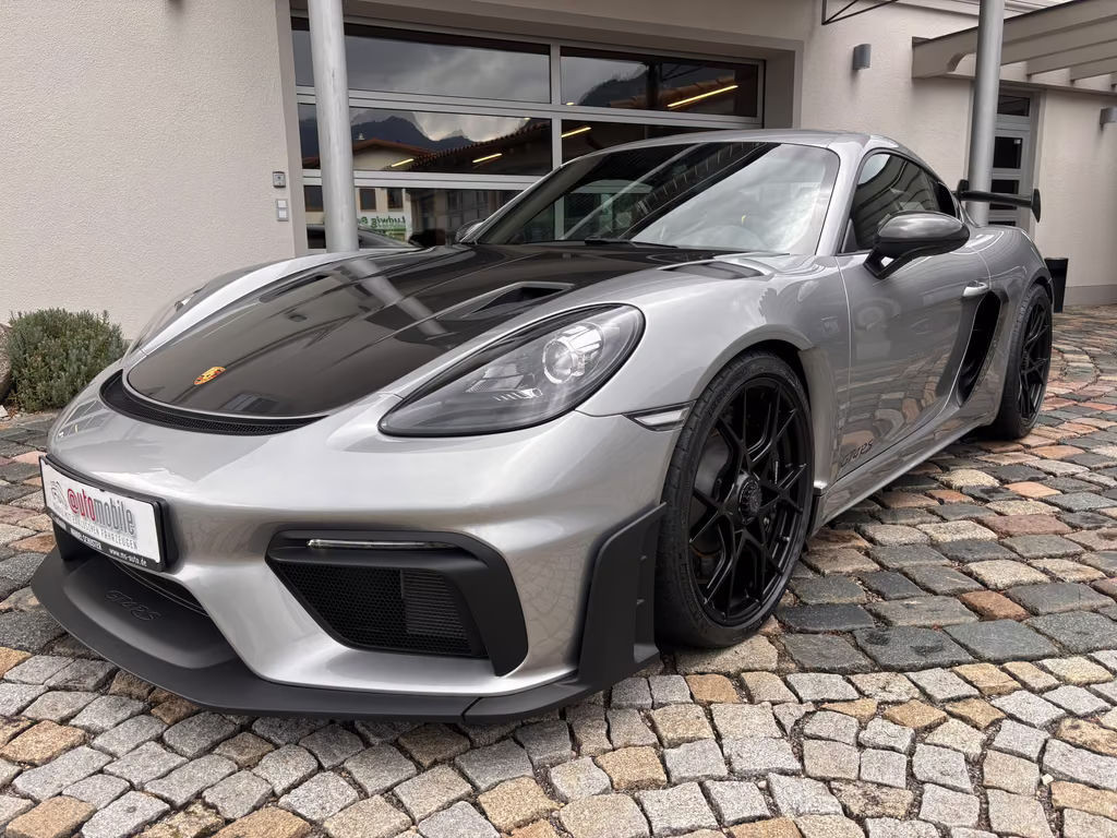 Porsche Cayman RS 718