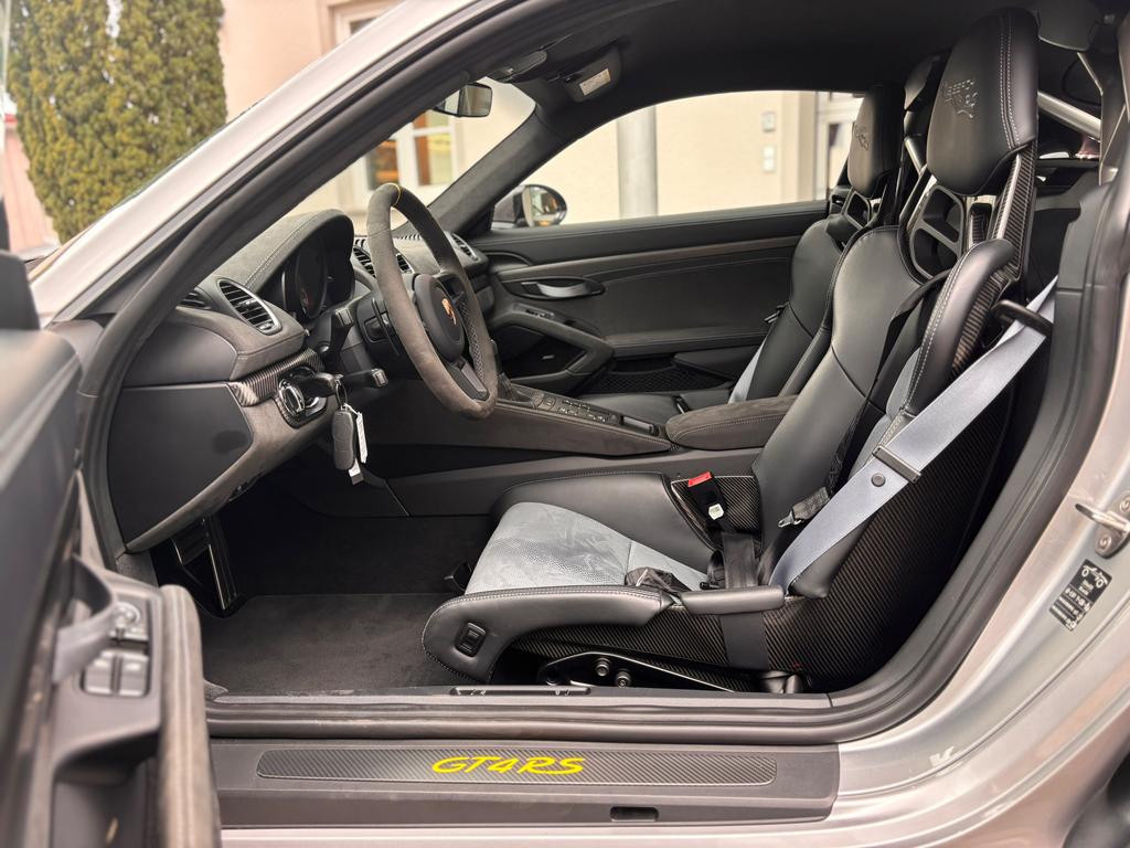 Porsche Cayman
