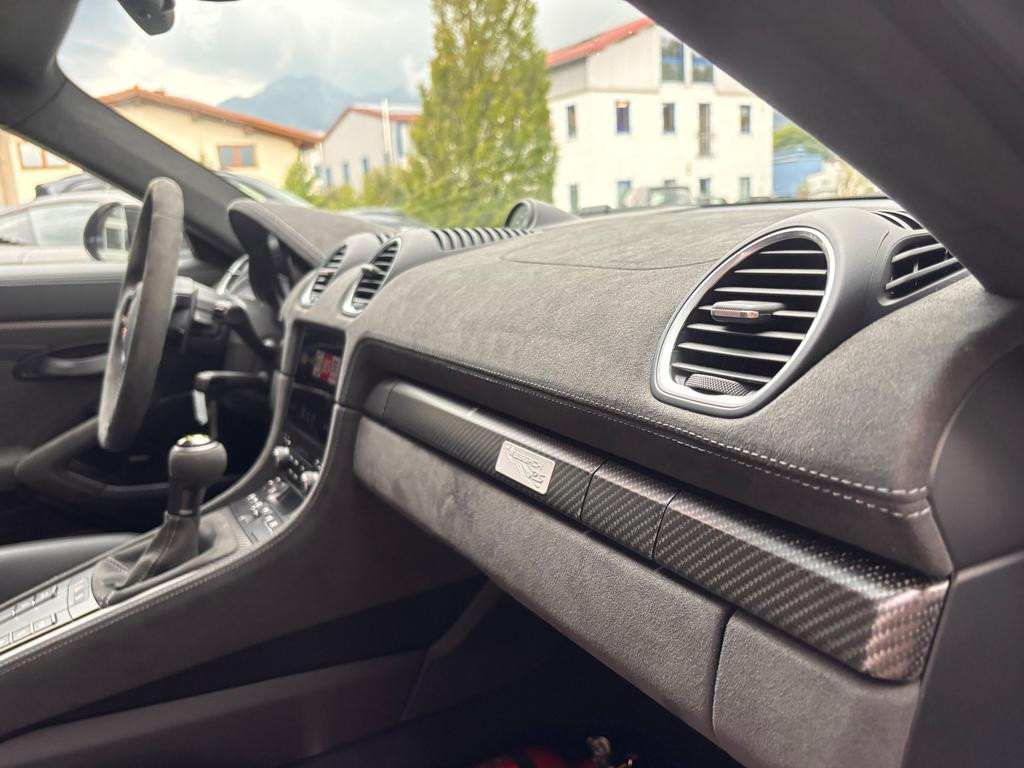 Porsche Cayman