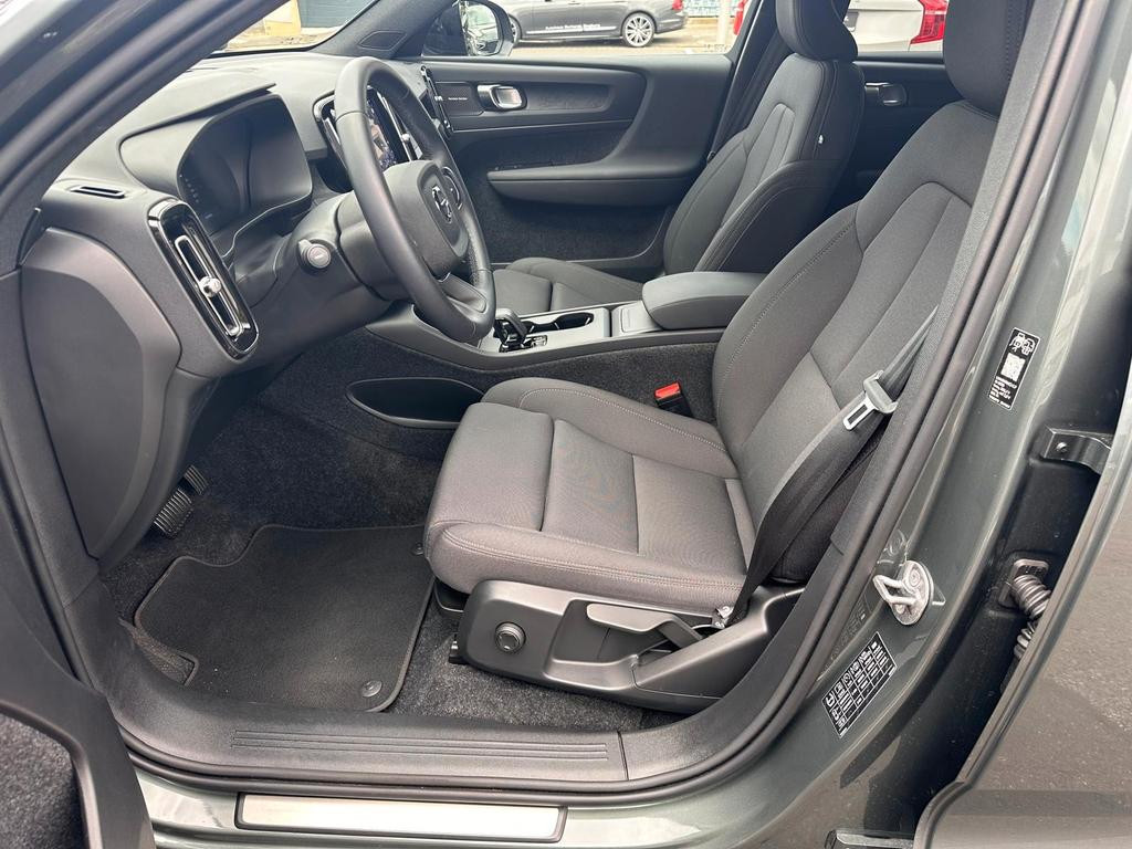 Volvo EX40