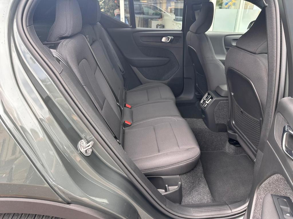Volvo EX40