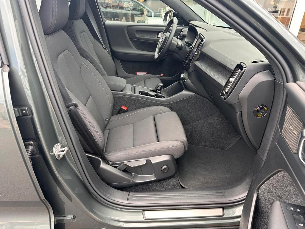 Volvo EX40