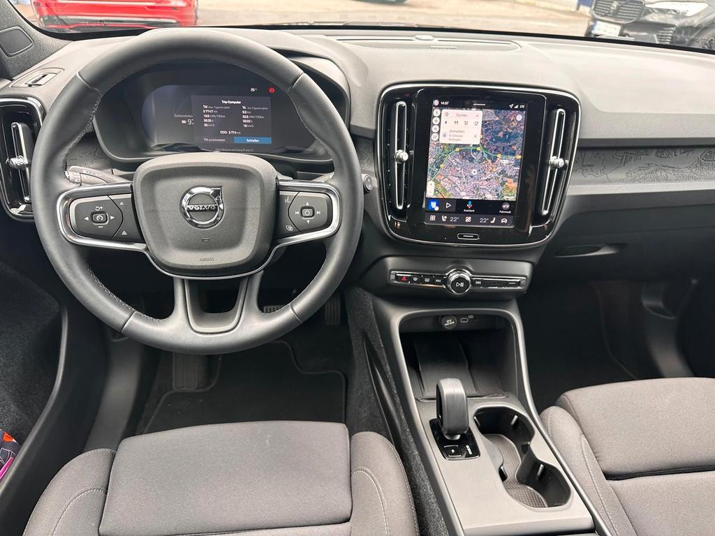 Volvo EX40