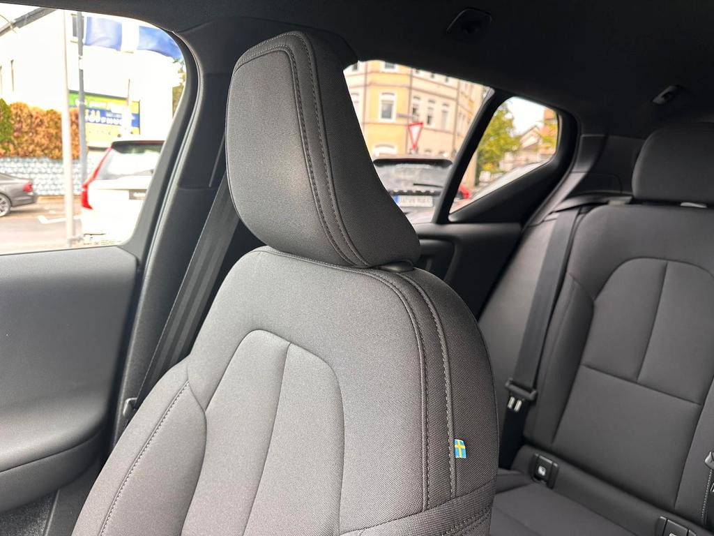 Volvo EX40