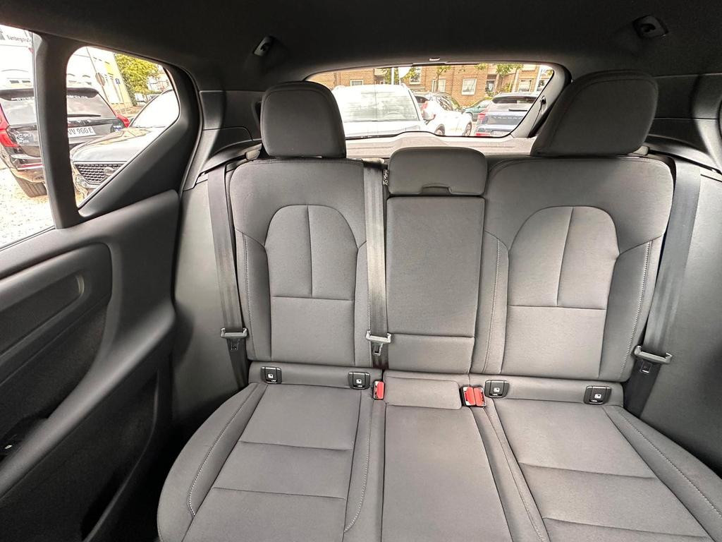 Volvo EX40