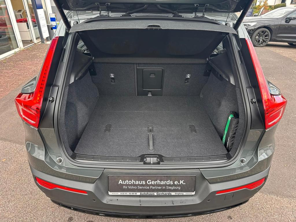 Volvo EX40