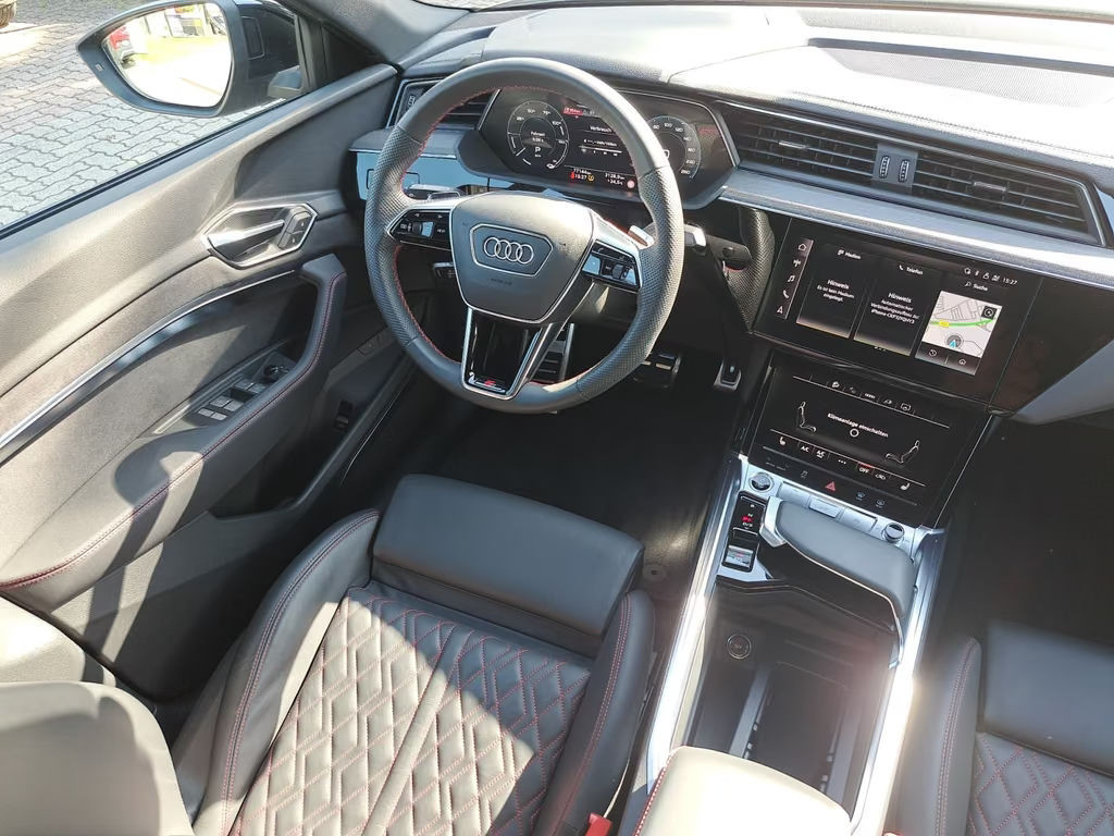 Audi Q8 e-tron