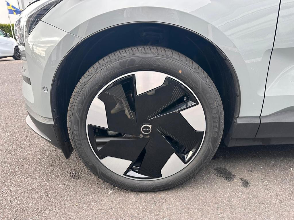 Volvo EX30